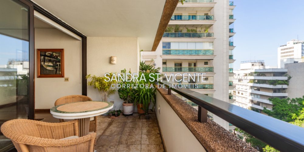 Apartamento Venda São Paulo Higienópolis 3 dormitórios (1 suíte) 3 vagas 232 m2 / SSV559