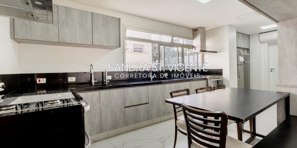 009-979544b9-6228-47d5-ac04-a508ca148efe