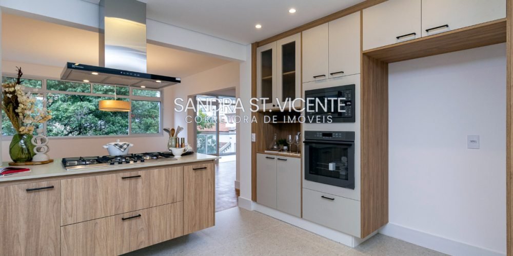 Apartamento Venda São Paulo Higienópolis 3 dormitórios (1 suíte) 2 vagas 229 m2 / SSV620
