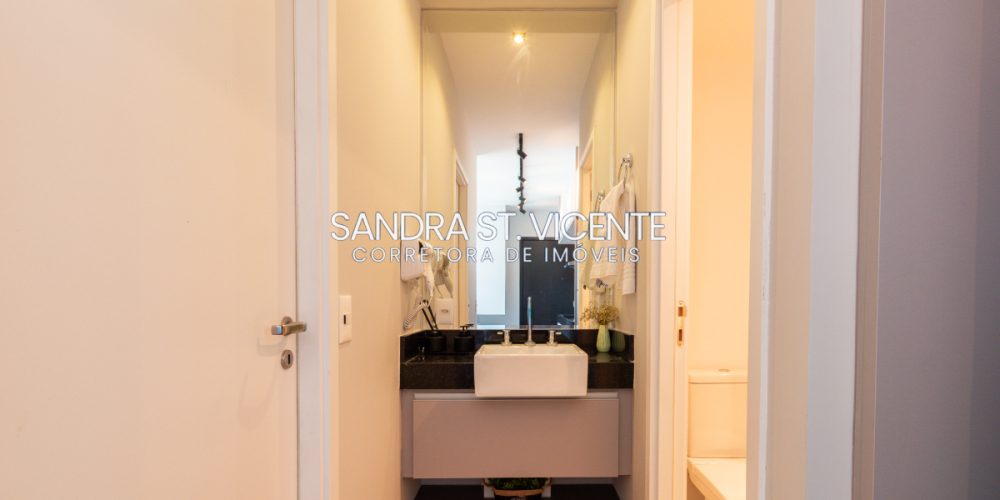 013-d72476c2-07e7-44f0-91a1-aeee72a10822