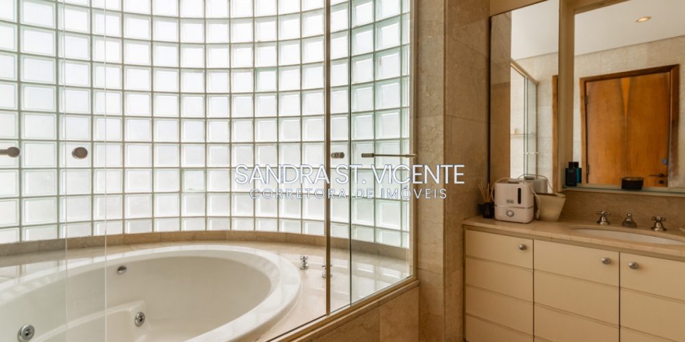 Apartamento Venda São Paulo Higienópolis 3 dormitórios (1 suíte) 3 vagas 232 m2 / SSV559
