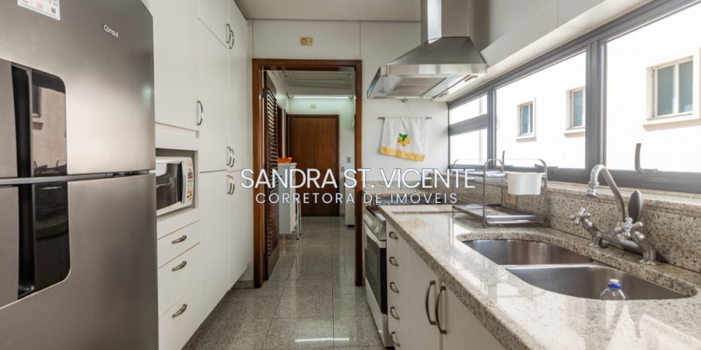 Apartamento Venda São Paulo Higienópolis 3 dormitórios (1 suíte) 3 vagas 232 m2 / SSV559