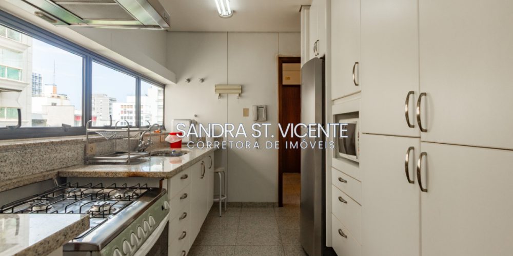 Apartamento Venda São Paulo Higienópolis 3 dormitórios (1 suíte) 3 vagas 232 m2 / SSV559