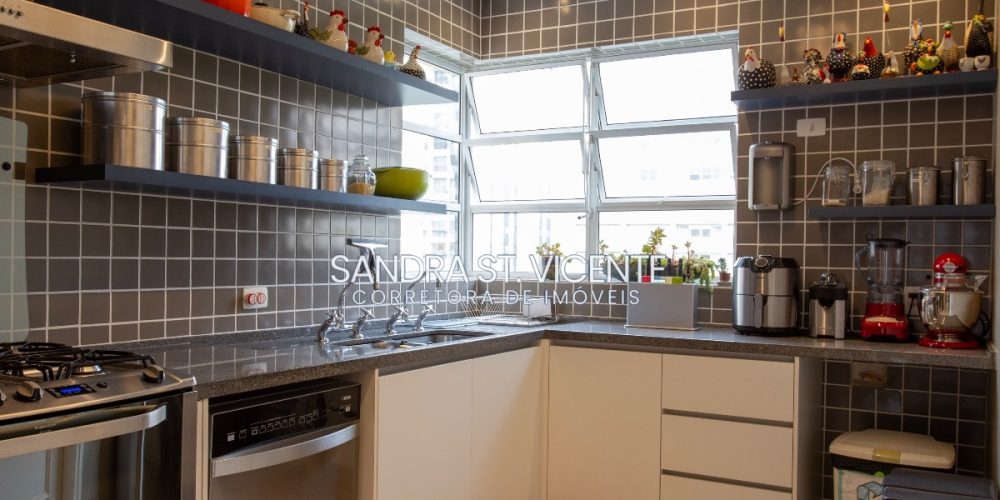 Apartamento Venda São Paulo Higienópolis 3 dormitórios (1 suíte) 2 vagas 340 m2 / SSV165